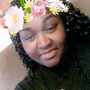 Meet your Posher, Latisha